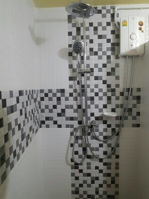 Quarto casal standard | Chuveiro