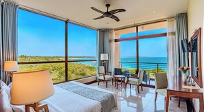 Luxury Room with Panoramic Sea View | Vista do quarto