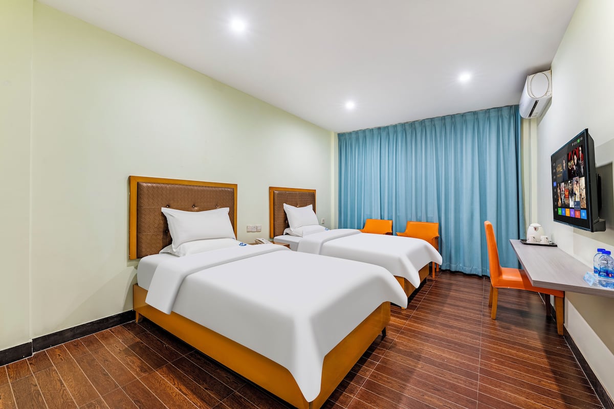 Suite Business, 2 camere da letto | Minibar, una scrivania, tende oscuranti, Wi-Fi gratuito