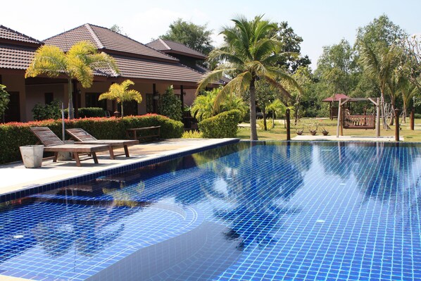 Outdoor pool, pool loungers