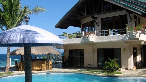 Unclassified image, 1 of 36, button - El Canonero Diving Beach Resort (Puerto Galera)