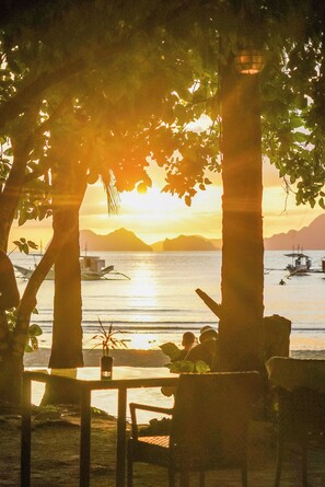 Restaurant - El Nido Mahogany Beach (El Nido)