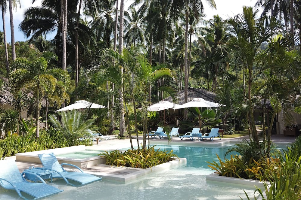 El Nido Mahogany Beach