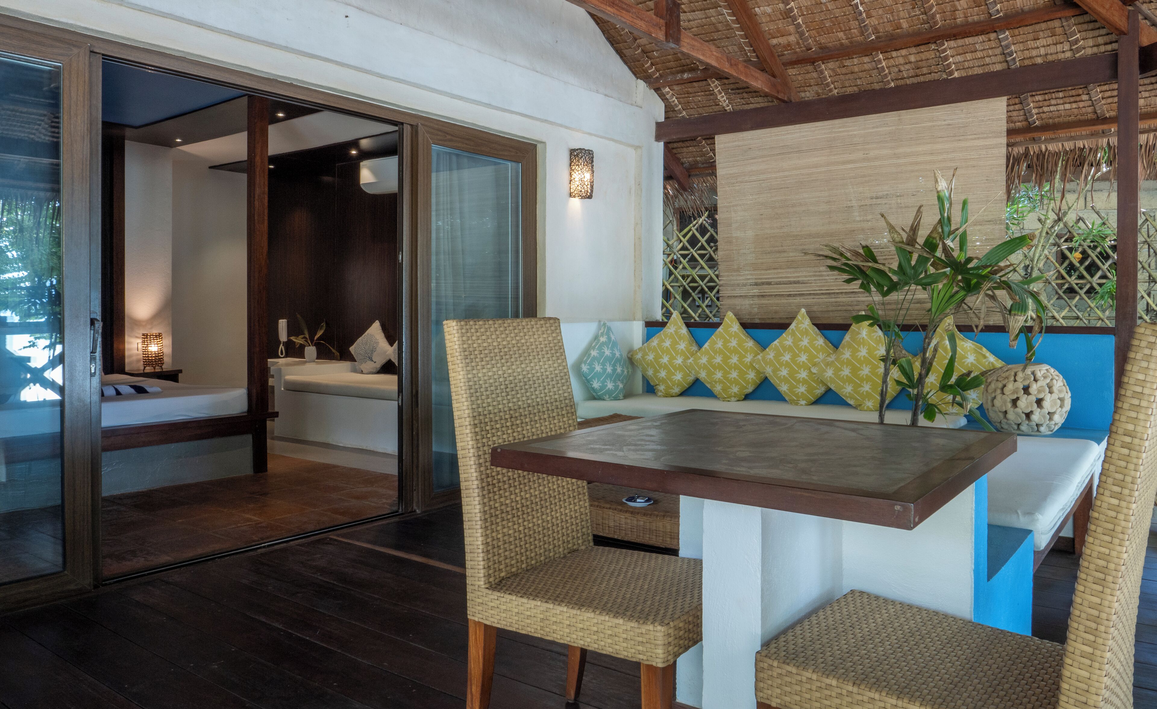 Cottage, Garden View | Minibar, in-room safe, desk, free WiFi