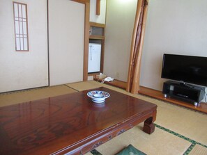 Japanese Style Room | Free WiFi - Yamaga Onsen Ryokan Hosokawa (Yamaga)