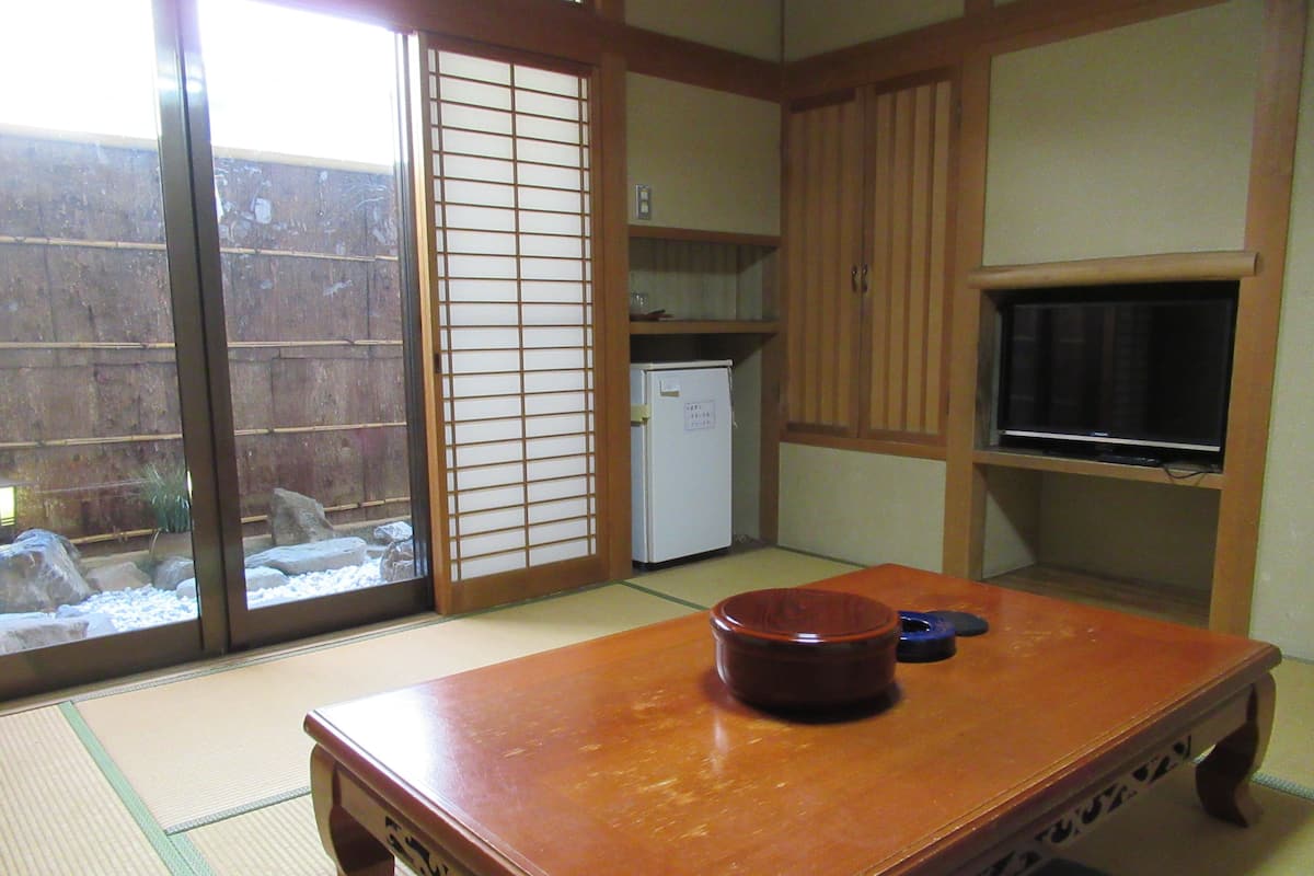 Japanese Style Room | WiFi (free)