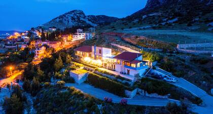 Mavi Keci Otel