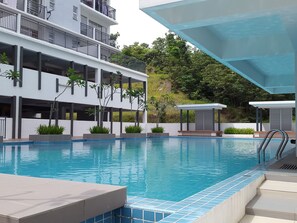 Outdoor pool - BlueBird Homestay Bangi (Kajang)