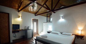 Ferienhaus | Zimmersafe, Schreibtisch, Bettwäsche