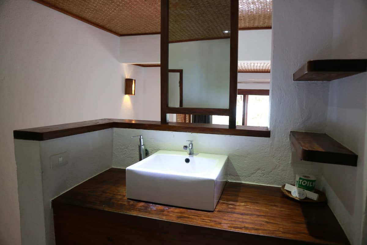 deluxe villa | bathroom sink