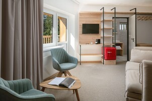 Superior Double Room, 1 Queen Bed with Sofa bed, Balcony | Hypo-allergenic bedding available, minibar, in-room safe, soundproofing