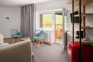 Superior Double Room, 1 Queen Bed with Sofa bed, Balcony | Hypo-allergenic bedding, minibar, in-room safe, soundproofing - Ski & Spa Bellevue Harrachov (Harrachov)