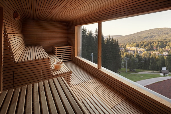 Masajes con piedras calientes, masajes de tejido profundo