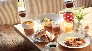 Desayuno bufé gratuito y diario