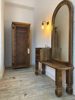 Superior Room | Premium bedding, soundproofing, iron/ironing board, free WiFi - Windmill Alacati  (Cesme)