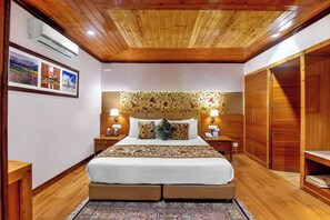 Deluxe Suite (Deluxe Suite) | Minibar, in-room safe, desk, iron/ironing board - Fortune Resort Heevan, Srinagar - Member ITC Hotels' Group (Srinagar)