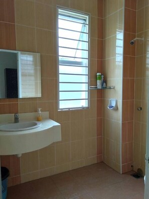 Ferienhaus, 3 Schlafzimmer | Badezimmer | Dusche, Haartrockner, Handtücher