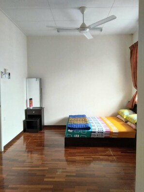 House, 3 Bedrooms | 1 bedroom, iron/ironing board, free WiFi - Nadrah Putrajaya Homestay (Putrajaya)