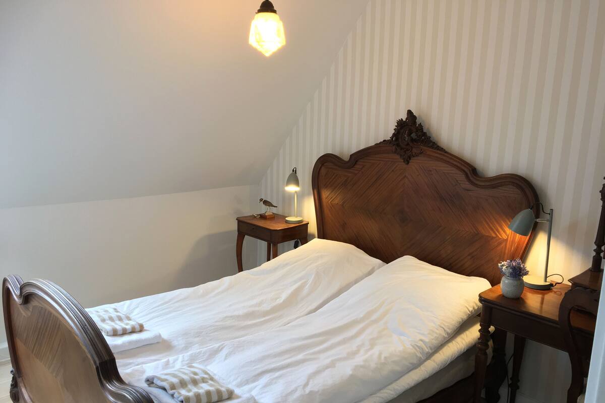 Premium bedding, individually decorated, individually furnished
