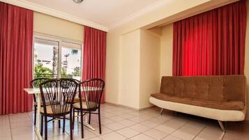 Apartment, 1 Bedroom | 1 bedroom, in-room safe, desk, bed sheets