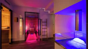 Sauna, tina de hidromasaje y baño de vapor