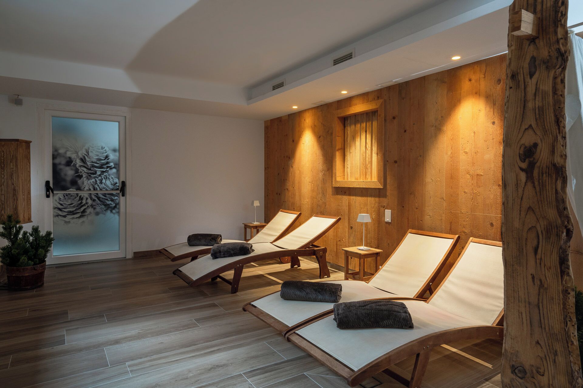 Sauna, tina de hidromasaje y baño de vapor 
