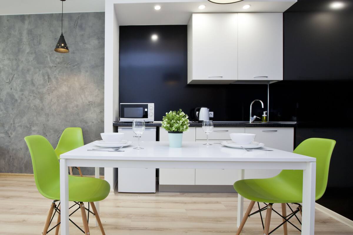 Apartamento luxo | Opções para refeição no quarto
