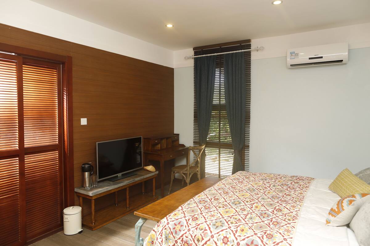 1 bedroom, in-room safe, soundproofing, WiFi (free)