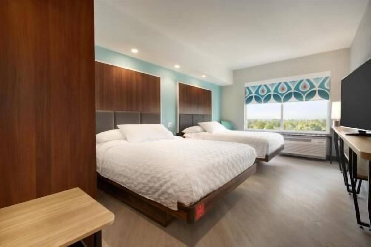 Blackout drapes, iron/ironing board, free WiFi, bed sheets