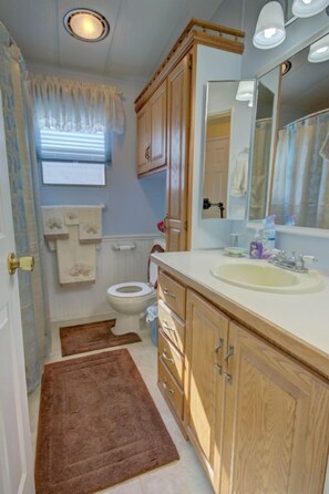 Ferienhaus, 2 Schlafzimmer | Badezimmer