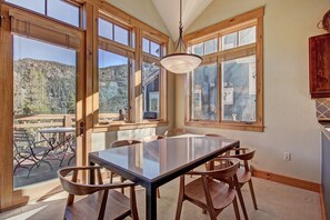 Townhome, 3 Bedrooms | Dining