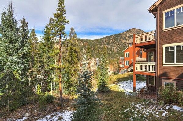 Townhome, 2 Bedrooms | Property grounds