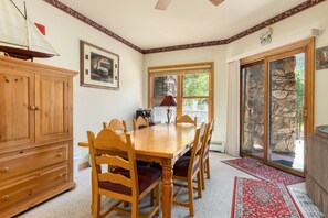 Condo, 3 Bedrooms | Dining
