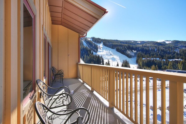 Balcony - 2296 Red Hawk Lodge 2 Bedroom Condo by RedAwning (Keystone)