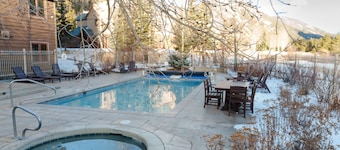 2296 Red Hawk Lodge 2 Bedroom Condo by RedAwning