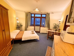 Cots/infant beds, free WiFi, bed sheets - Pension Rotunda (Harrachov)