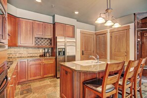 Condo, 2 Bedrooms | Private kitchen | Full-sized fridge, microwave, oven, stovetop