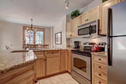 8452 Dakota Lodge 2 Bedroom Condo by RedAwning