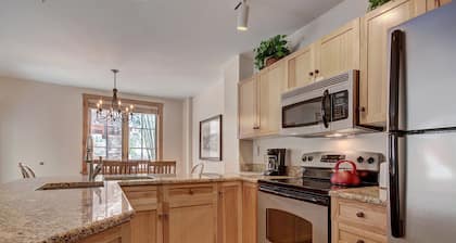 8452 Dakota Lodge 2 Bedroom Condo by RedAwning