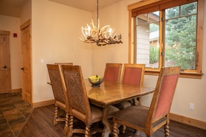 Townhome, 2 Bedrooms | In-room dining