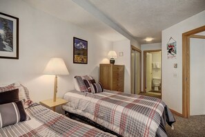 Condo, 2 Bedrooms