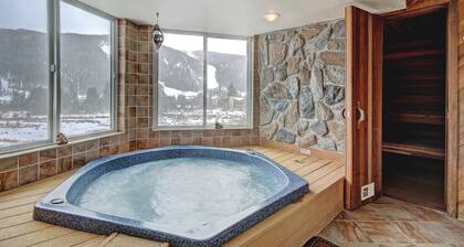 221 Cinnamon Ridge I 2 Bedroom Condo by RedAwning