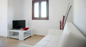 Lägenhet - 1 sovrum | Vardagsrum | Platt-tv
