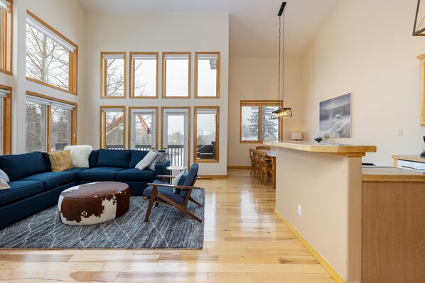 Townhome, 4 Bedrooms | Interior