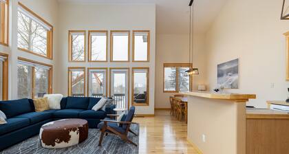 130 Meisel Drive 4 Bedroom Townhouse by RedAwning