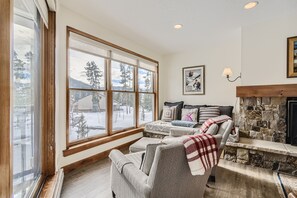 Condo, 3 Bedrooms | Living area | TV, MP3 dock - 1655 Quicksilver 3 Bedroom Condo (Keystone)