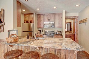 Condo, 1 Bedroom | Private kitchen | Full-size fridge, microwave, oven, stovetop