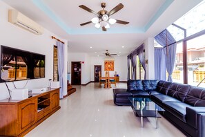 Economy Villa, 3 Bedrooms, Private Pool, Corner | Living area | LED TV