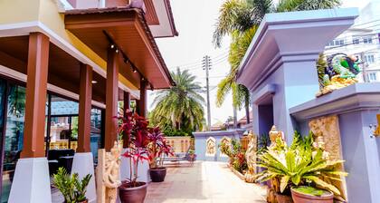 3 Bedrooms Pool Villa Walk to Patong