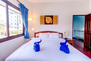 Economy Villa, 3 Bedrooms, Private Pool, Corner | 3 bedrooms, in-room safe, desk, iron/ironing board